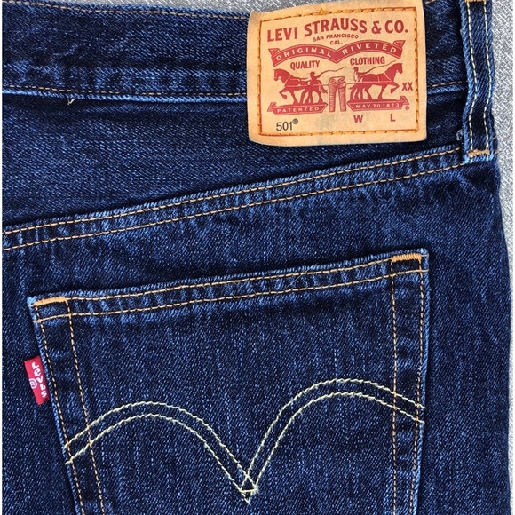 Worn once! - LEVI’S 501 Button Fly 100% Cotton Denim Shorts - Picture 6 of 6